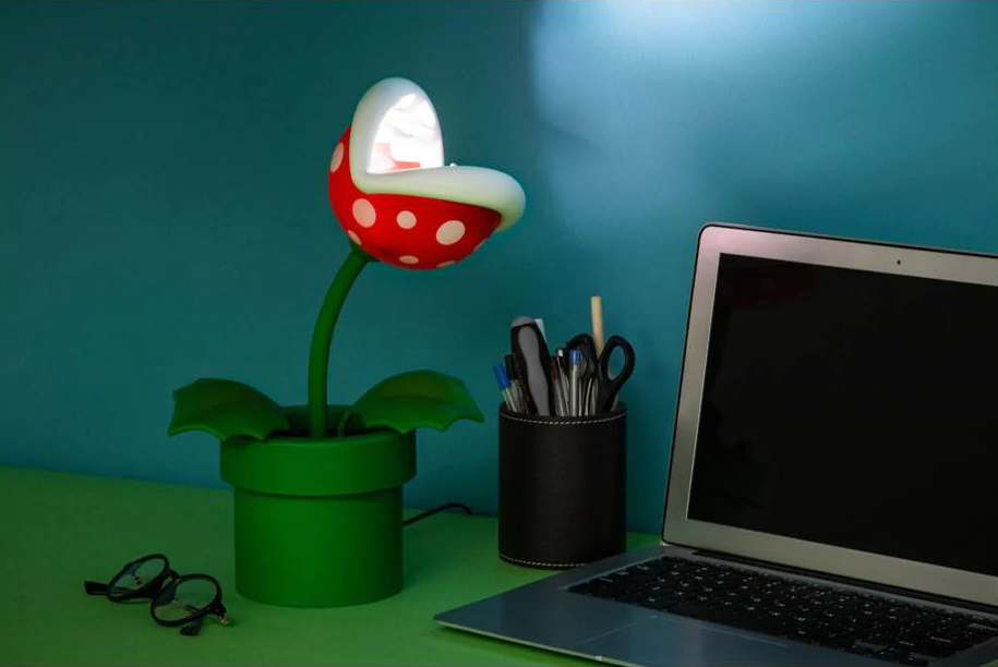 Mini Piranha Plant Lamp