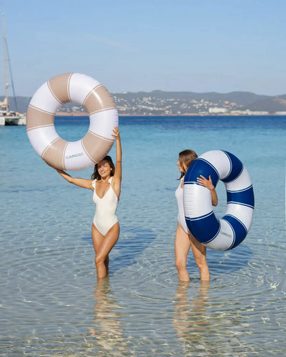 Donut pool float – LINA