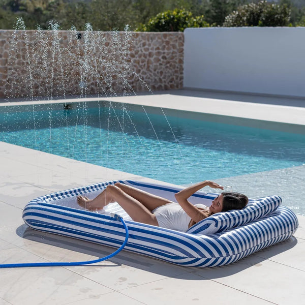 Piscina inflable con aspersor – SACHA