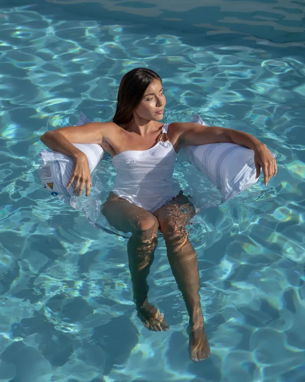 Inflatable Pool Armchair with Mesh – AMARA