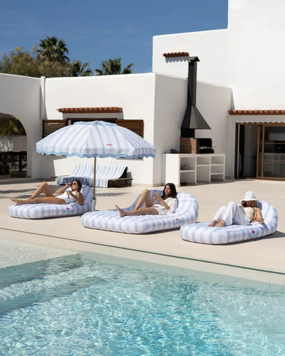 Premium inflatable sun lounger for pool and garden – YATCH