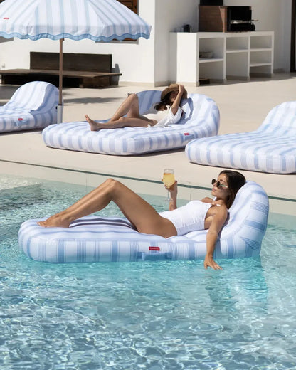 Premium inflatable sun lounger for pool and garden – YATCH