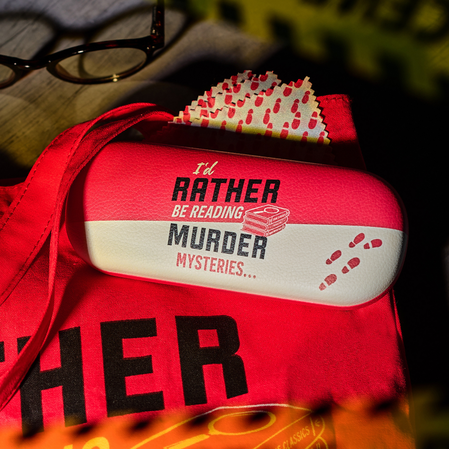Étui à lunettes Murder Mystery Club