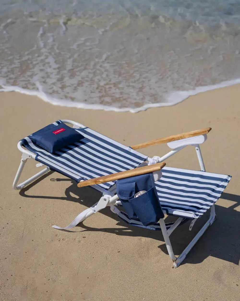 Reclining Beach Chair with Cooler – MISTRAL