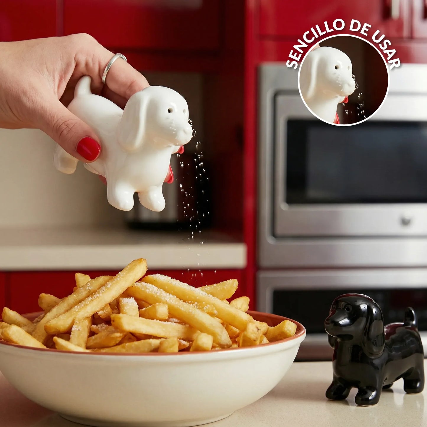 Dog salt and pepper shakers