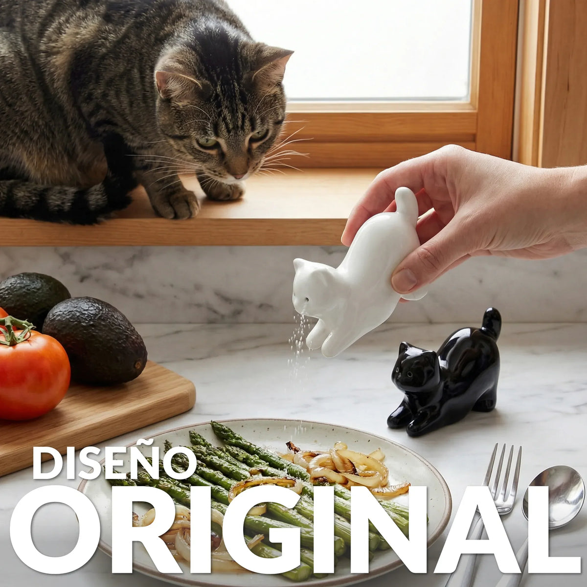 Cat salt and pepper shakers