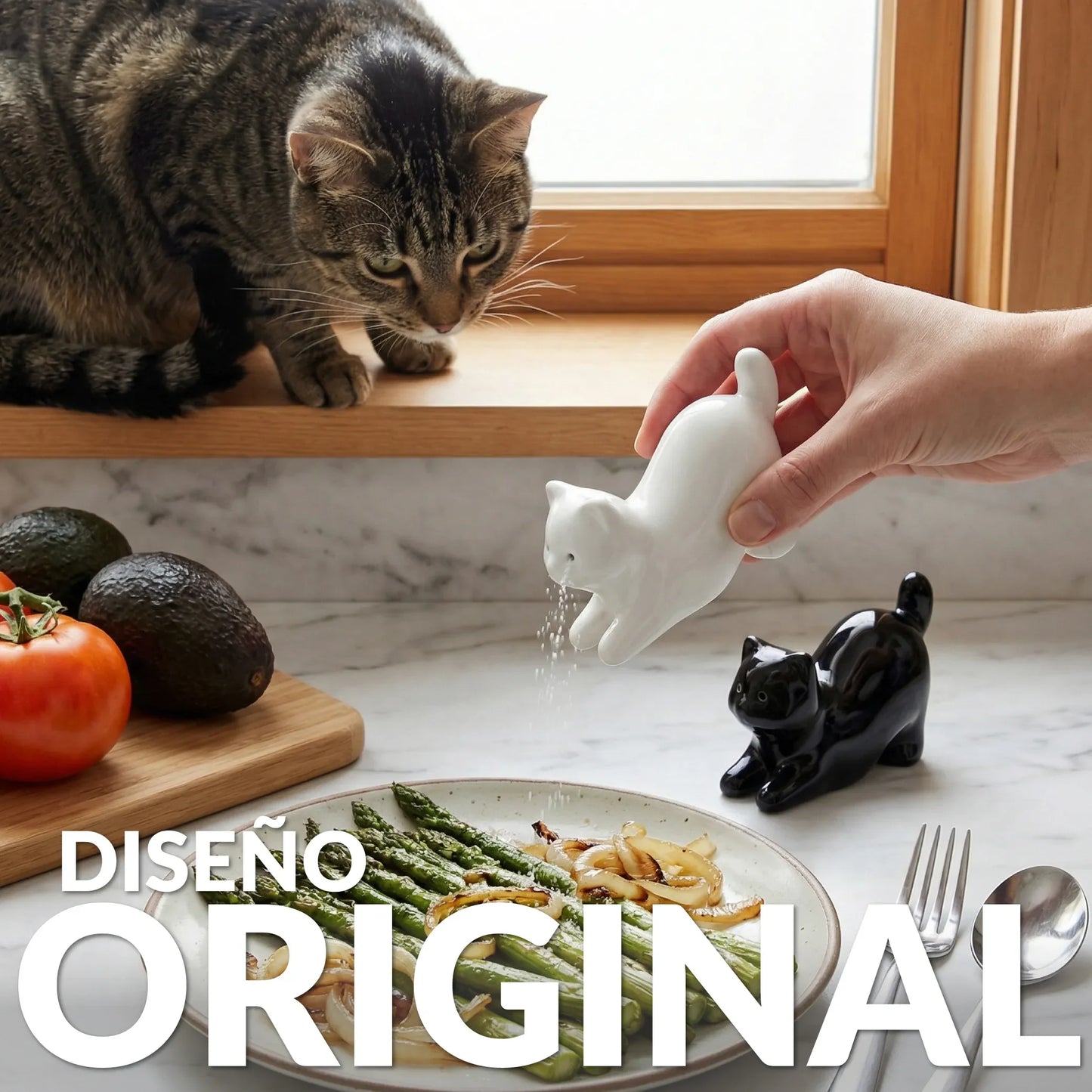 Cat salt and pepper shakers