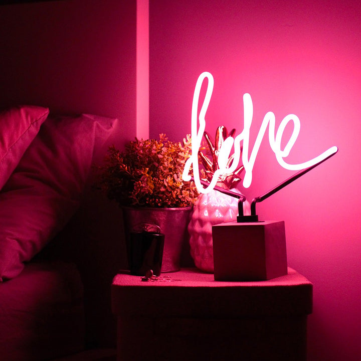 LOVE NEON LAMP