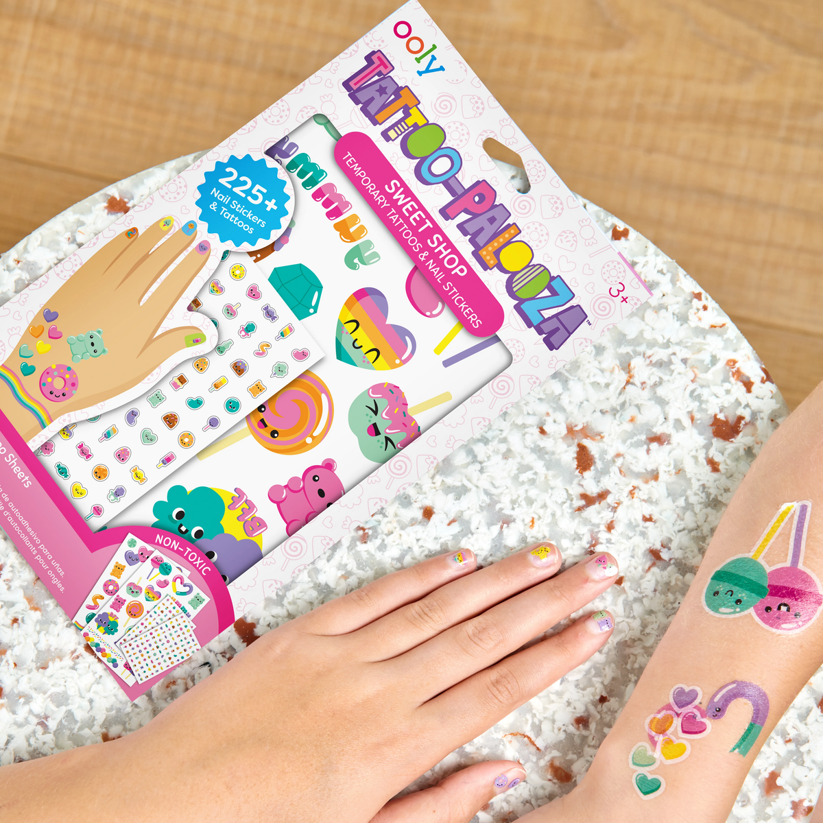 Tatouages et stickers pour ongles Tattoo-Palooza Licornes – Plus de 225 – OOLY