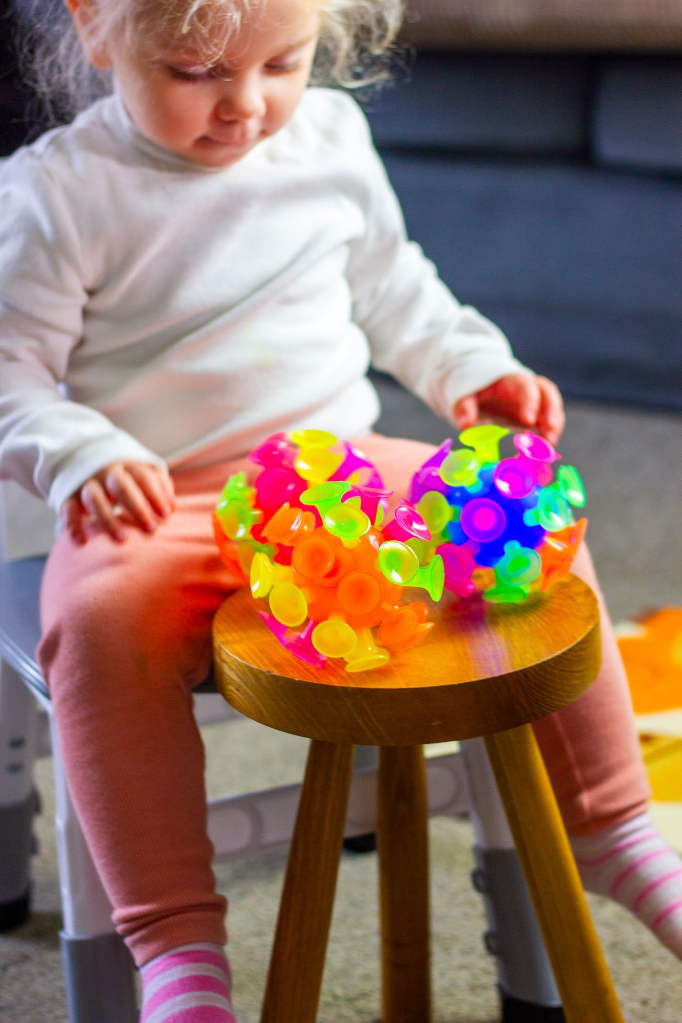 MÉGA BALLE LUMINEUSE À VENTOUSE