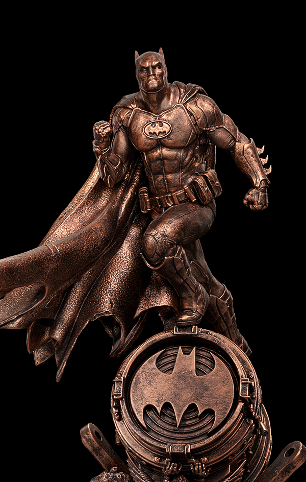 Batman Deluxe Statue (Bronze Version) - DC Comics - Art Scale 1/10