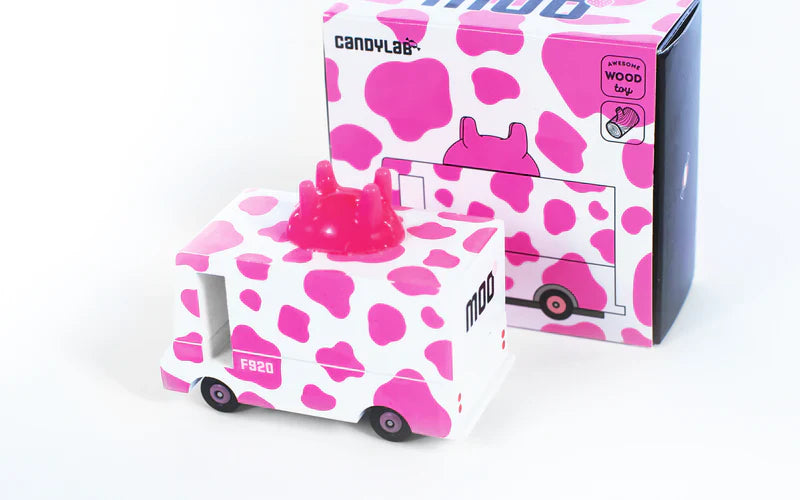 Candycar World Houten Bestelwagen - Aardbeienkoe 