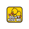 Eend autosticker: Kus me niet.