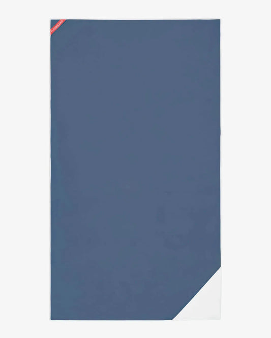 Compact Microfiber Beach Towel – ISLA