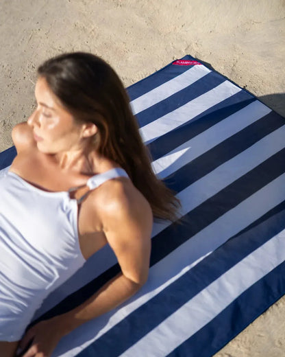 Toalla de playa de microfibra con imanes – CABO