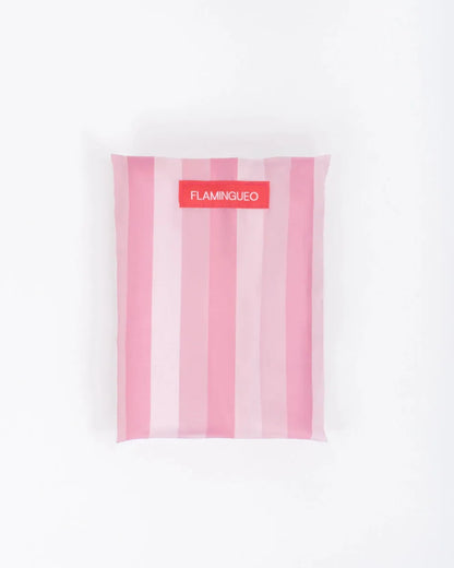 Microfiber beach towel with magnets – AURA