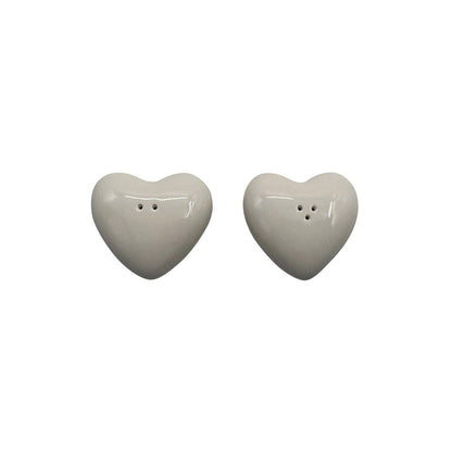 Salt and pepper shaker set, white heart, L7 W6.5 H2cm