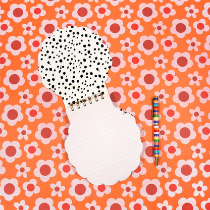 Notizbuch in Form einer glücklichen Biene