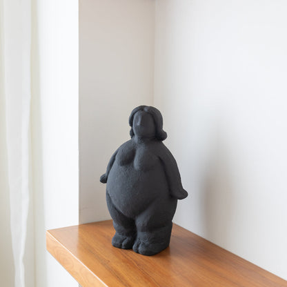 Vase sculptural Woman en céramique – Oito.Atelier – vue 3