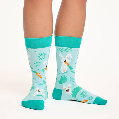 Unisex seamless mid-calf cotton socks with rabbit print