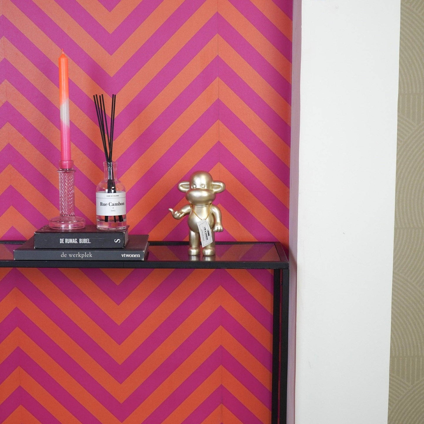 Ornement - Figurine Singe Hang Loose 'La Légende' - Polyrésine - Or - 11x7x19cm