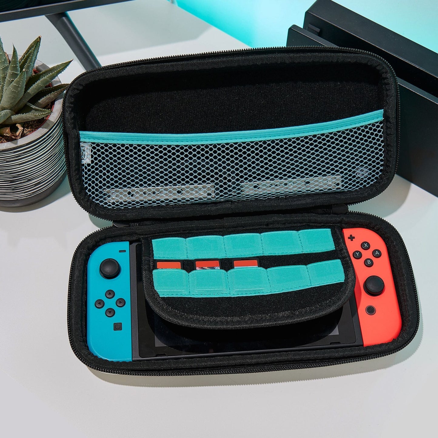 Nintendo Switch Fortnite Case - Llama