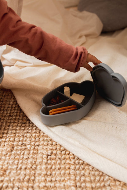 Milo Storm Grey Silicone Lunchbox