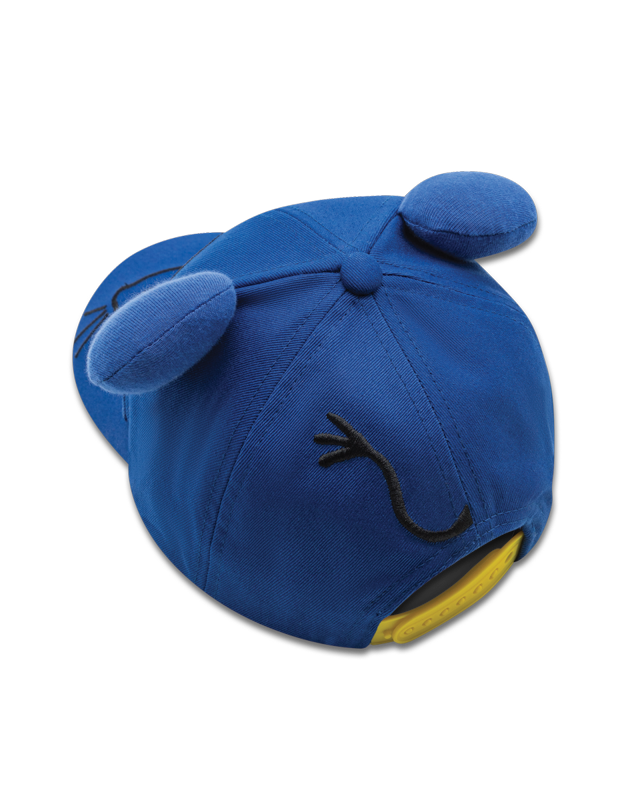 Children's cap with the blue elephant