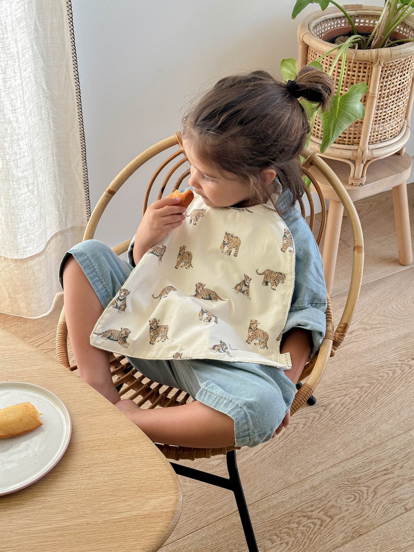 Large bib - CESAR
