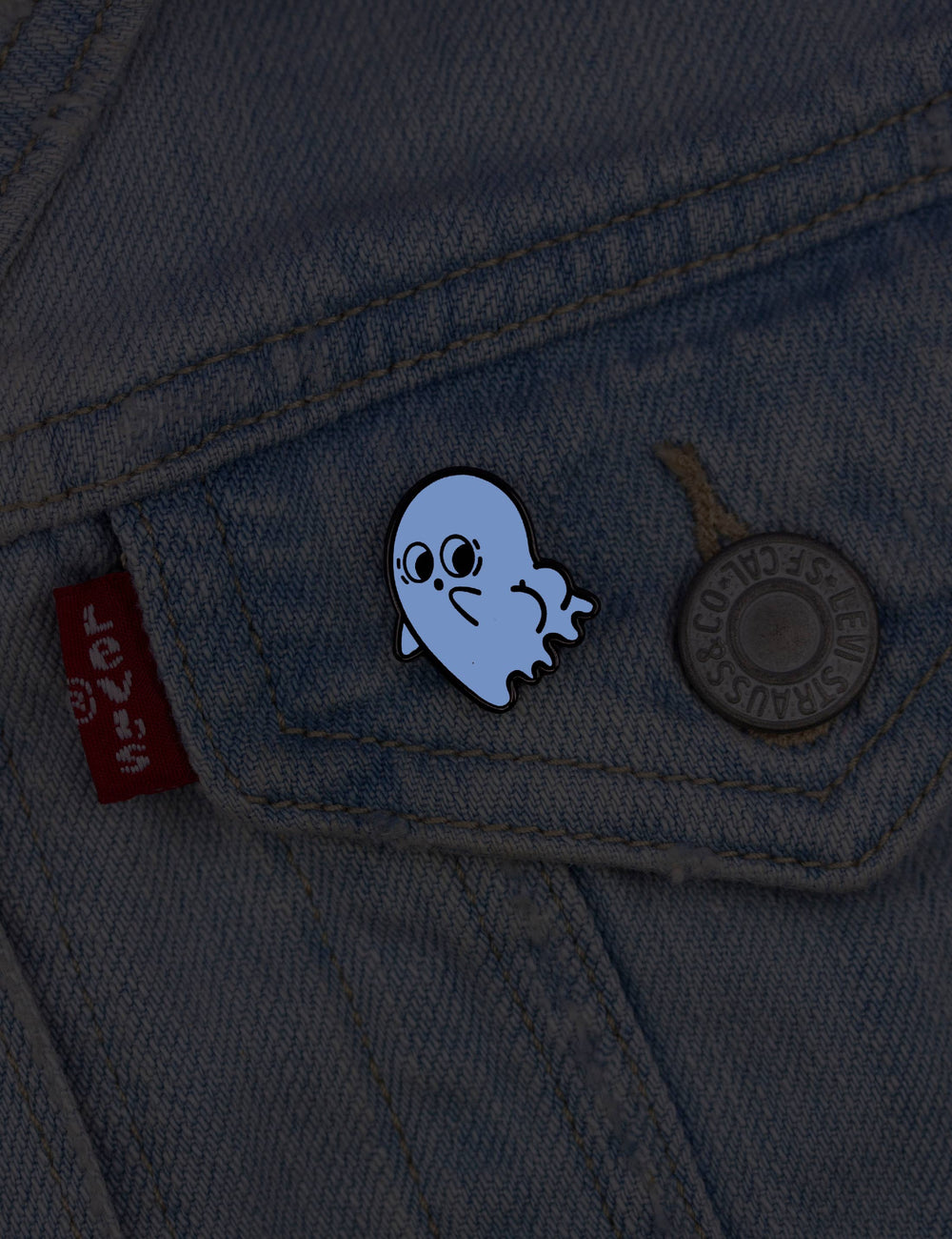 Booty Ghost Pin (Glow)