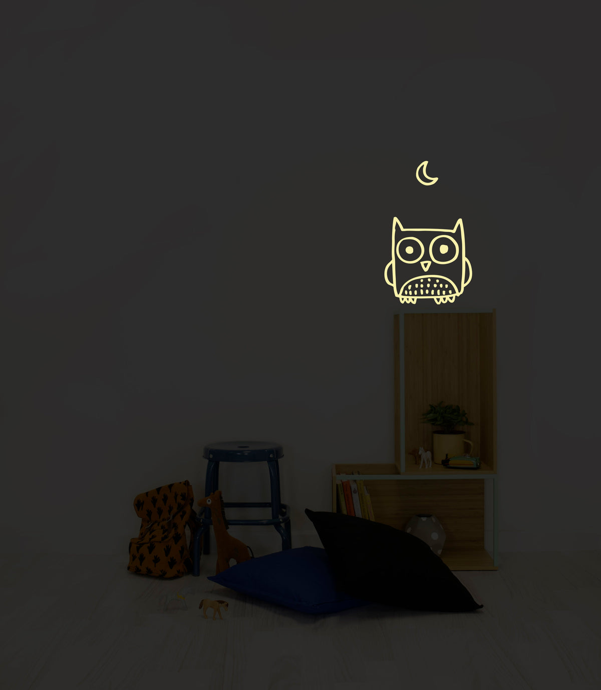 Glow in the Dark Sticker Chispum