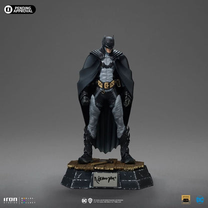 Batman Statue by Rafael Grampá (Signed Version) - DC Comics Series #9 - Art Scale 1/10 - Iron Studios