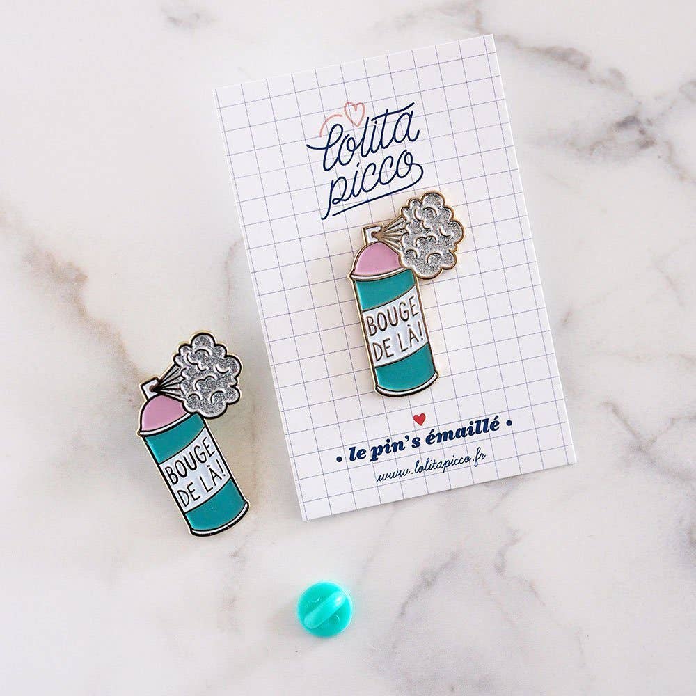 Emaille pin ‘Bouge de là’