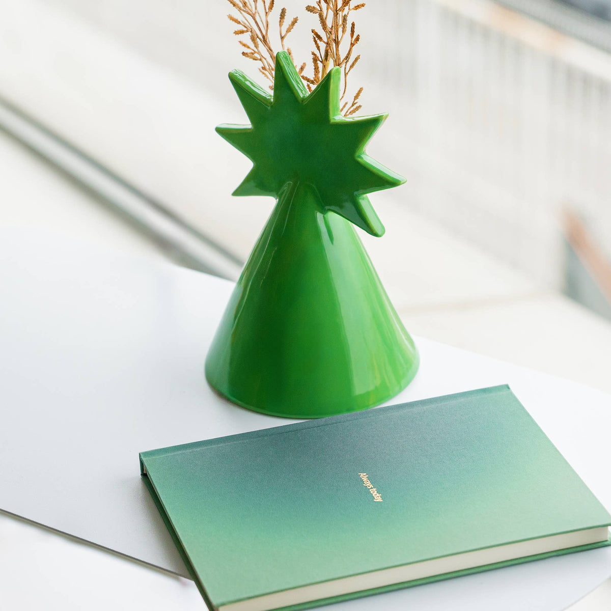 Green Polar Star Vase