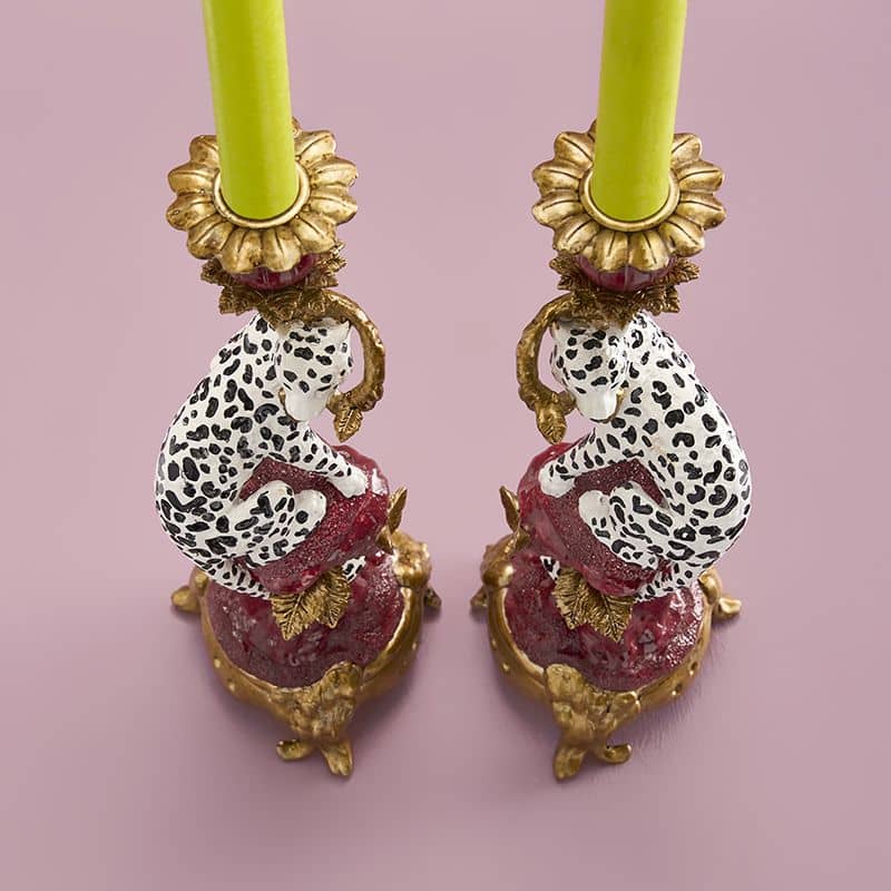 Leo chandelier, 2 types. Poly resin, 11 x 10.5 x 33 cm