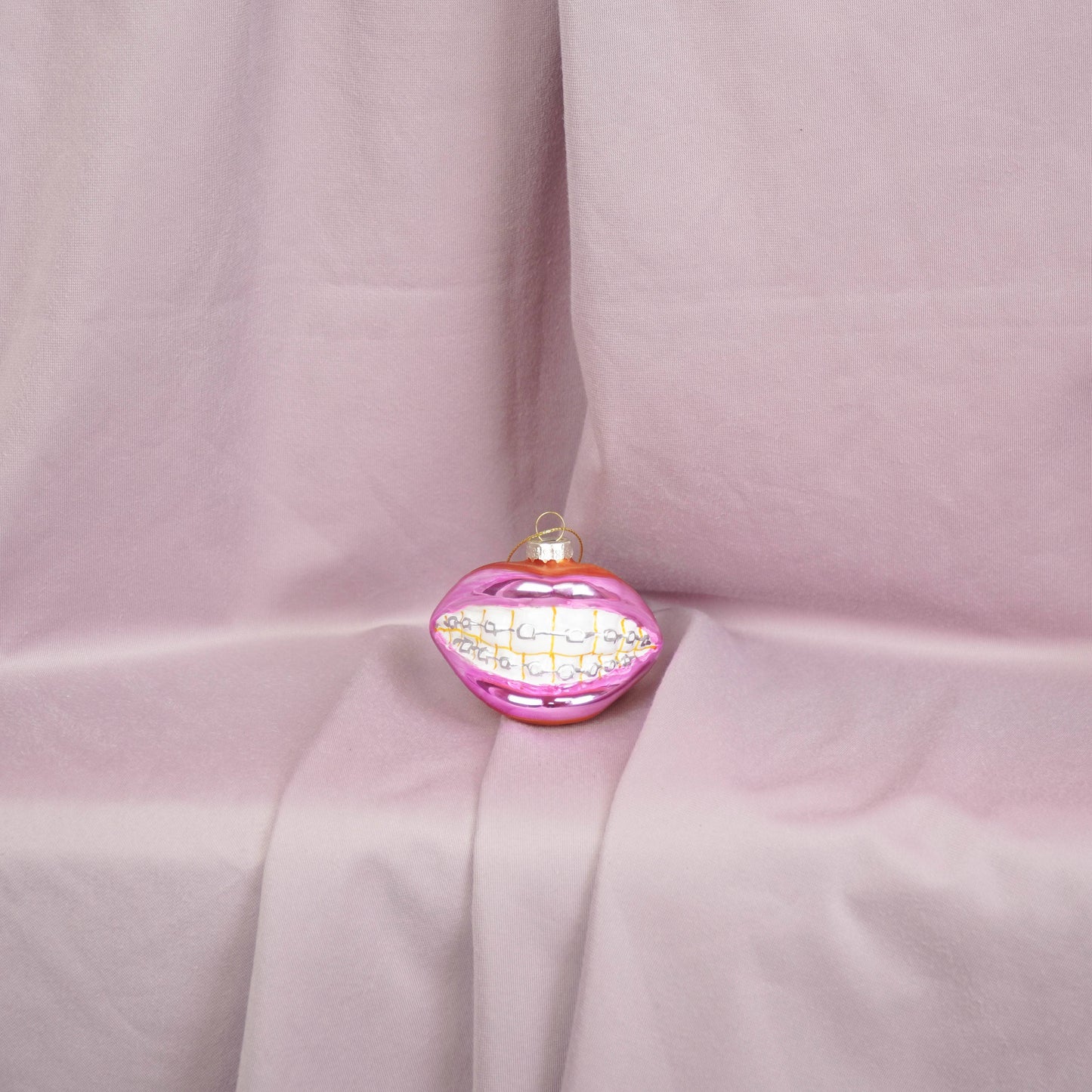 Boule de Noël Bouche avec appareil dentaire