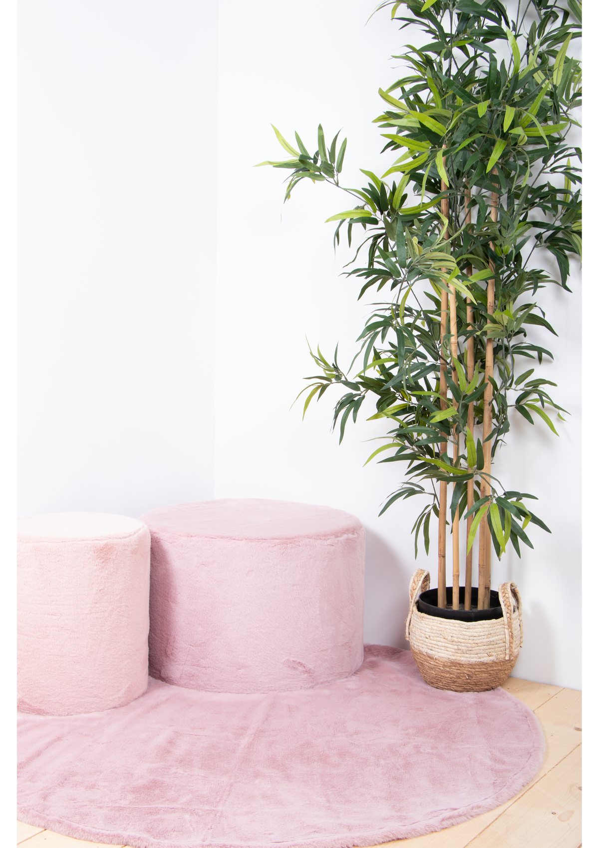 Wild & Soft powder pink children's pouf