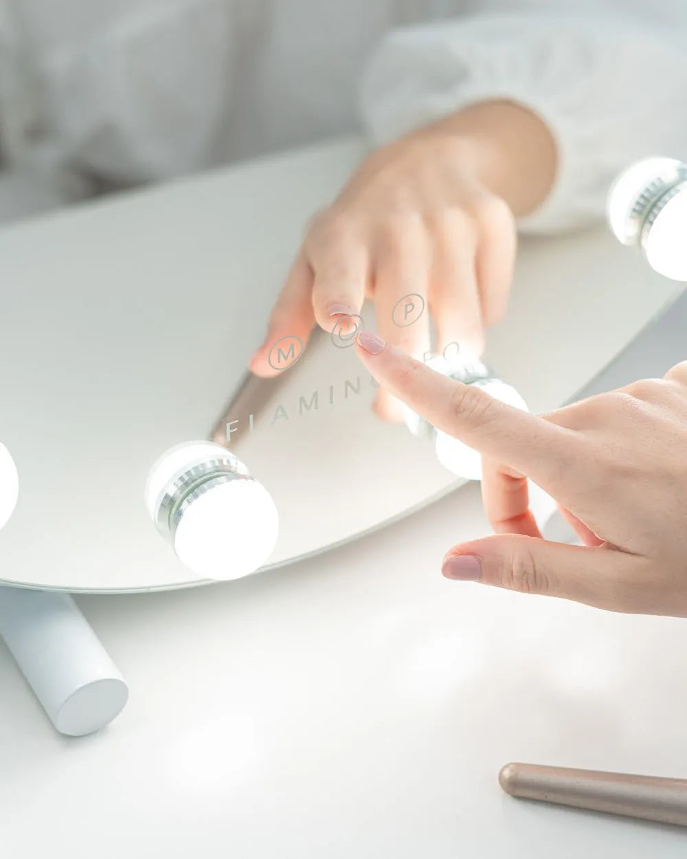 JASMINE Circular LED Light Mirror