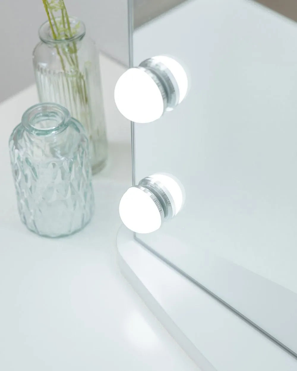 LED makeup mirror - GEORGINA