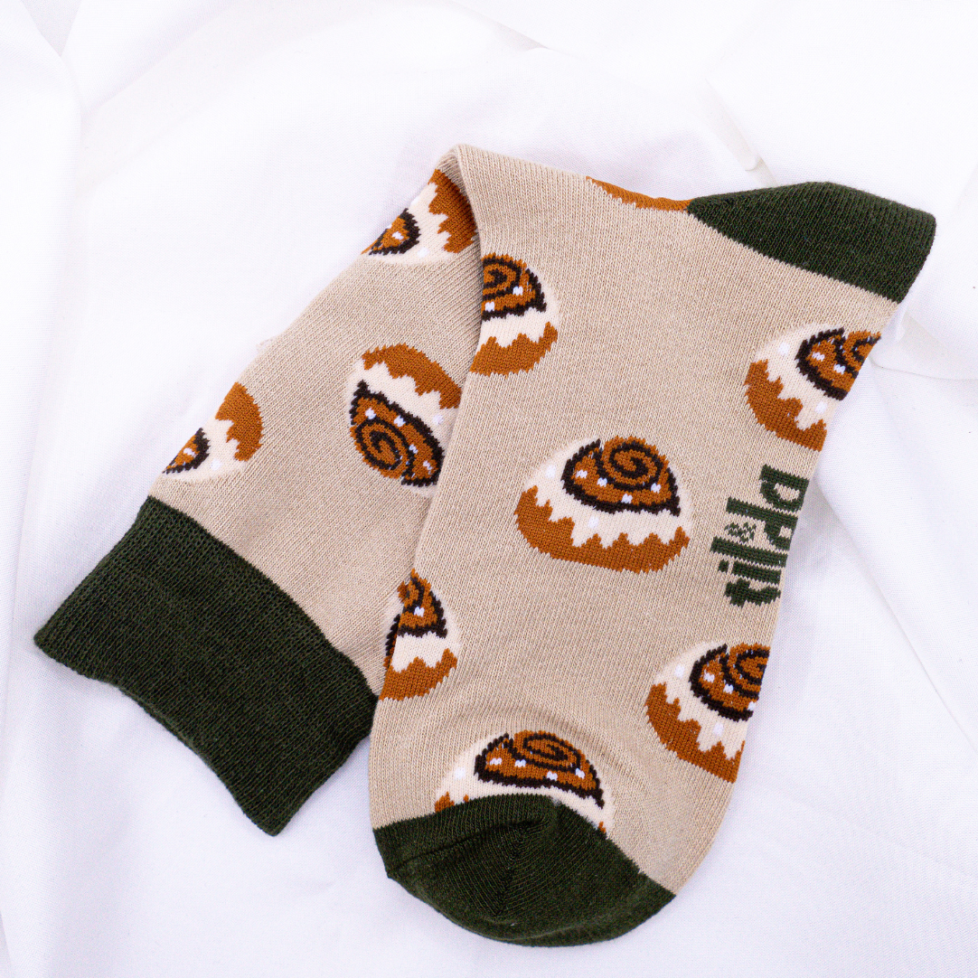 Cinnamon Roll Socks