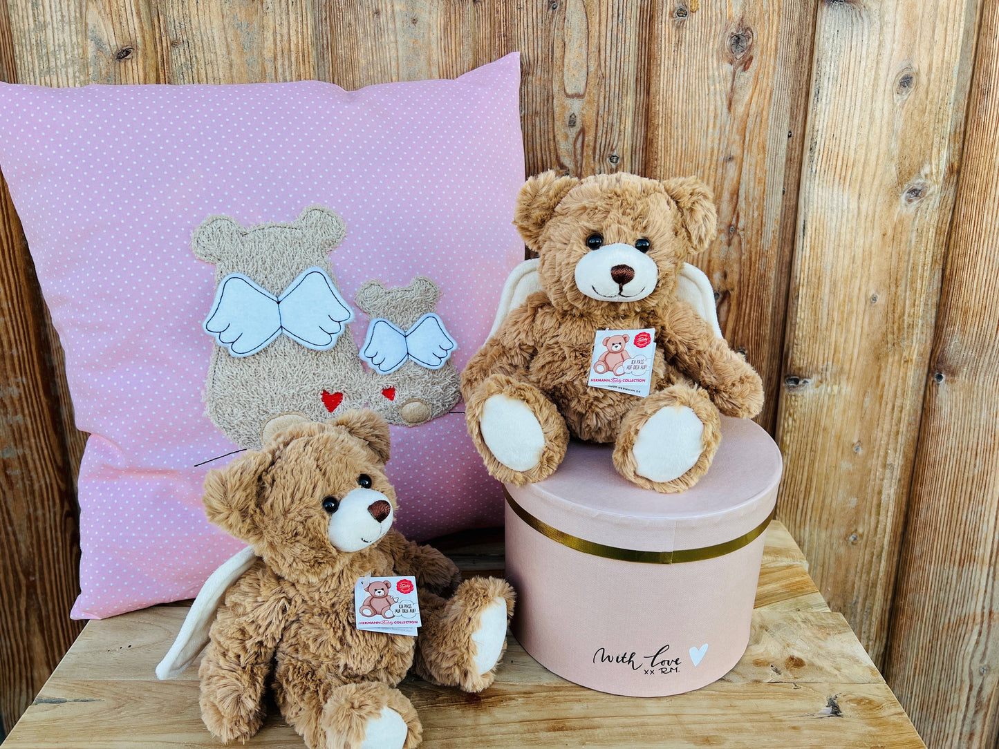 Pluche knuffelbeer, een beschermengel.