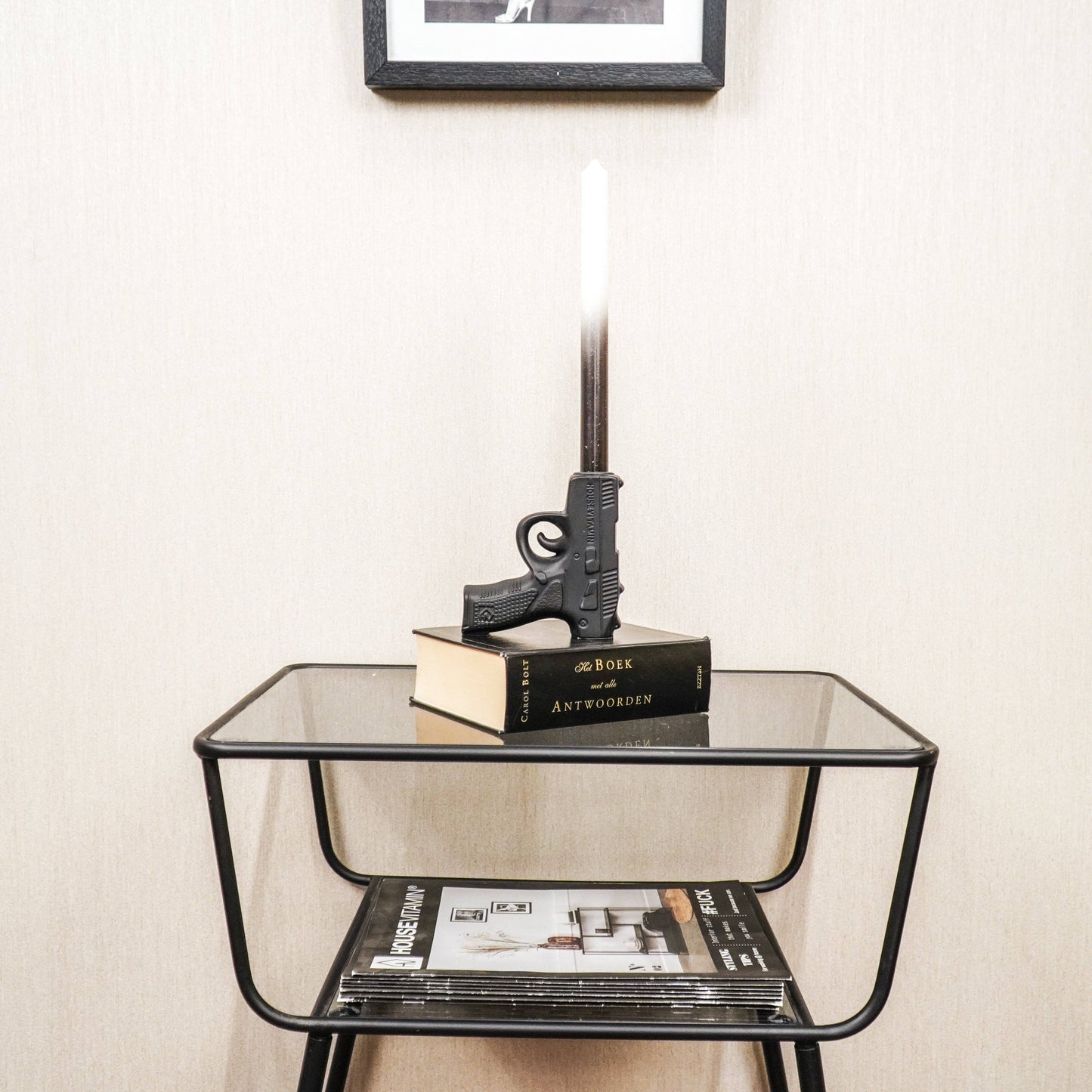 Kandelaar - Pistool - Keramiek - Zwart - 12x5x12cm