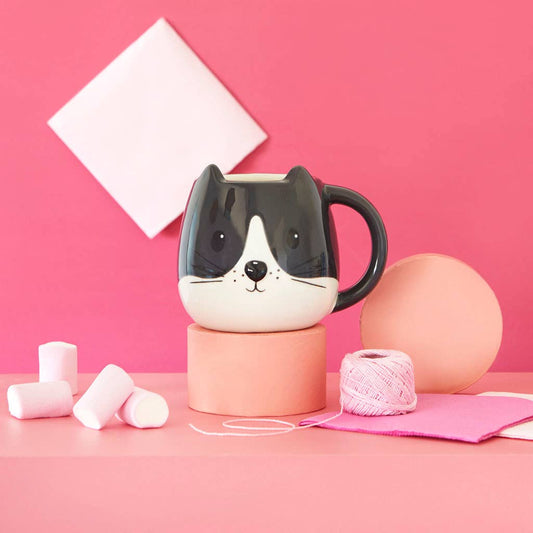 White/Black Cat Round Mug