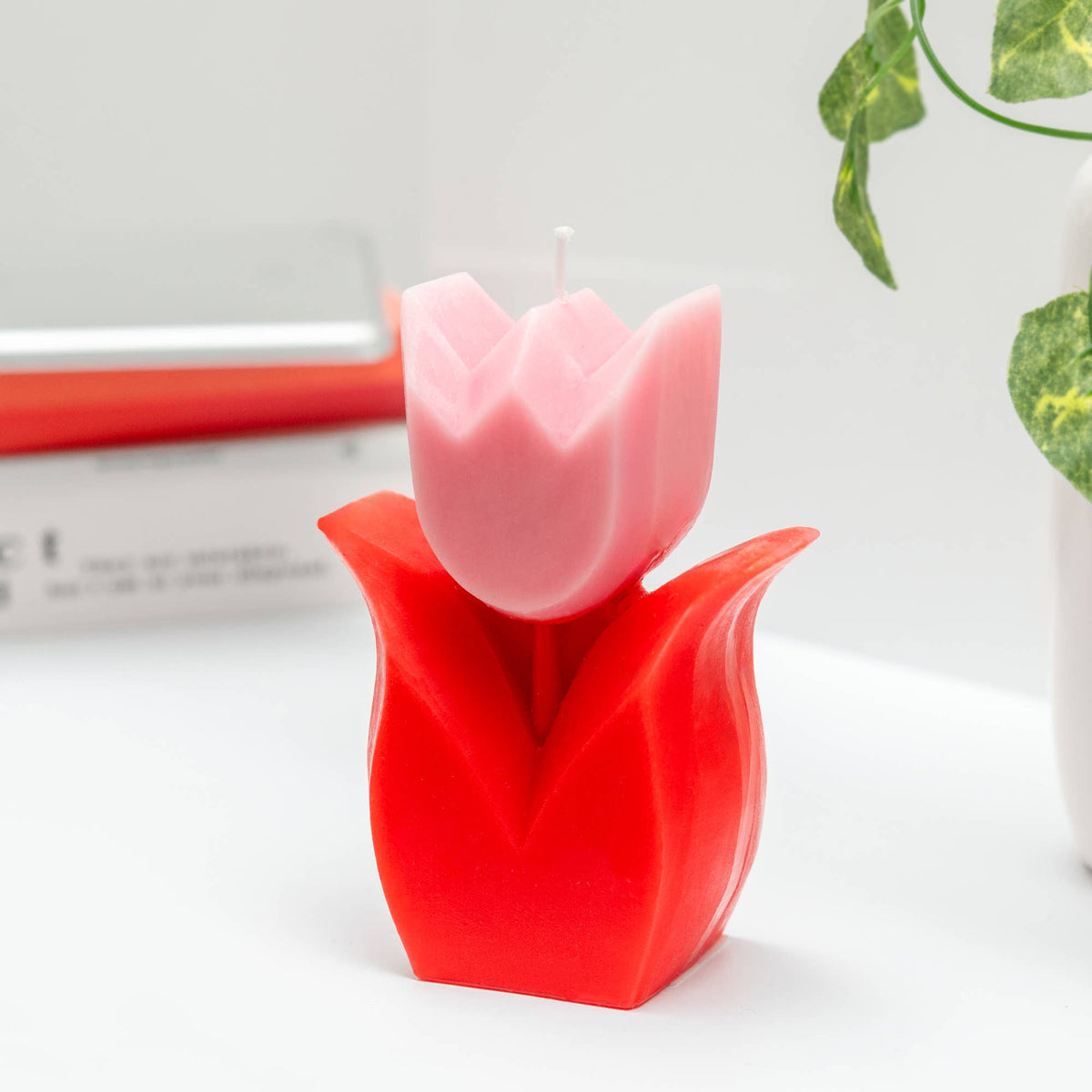 Red Tulip Candle