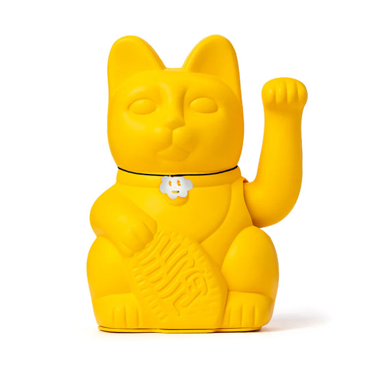 Long -yellow lemon cat