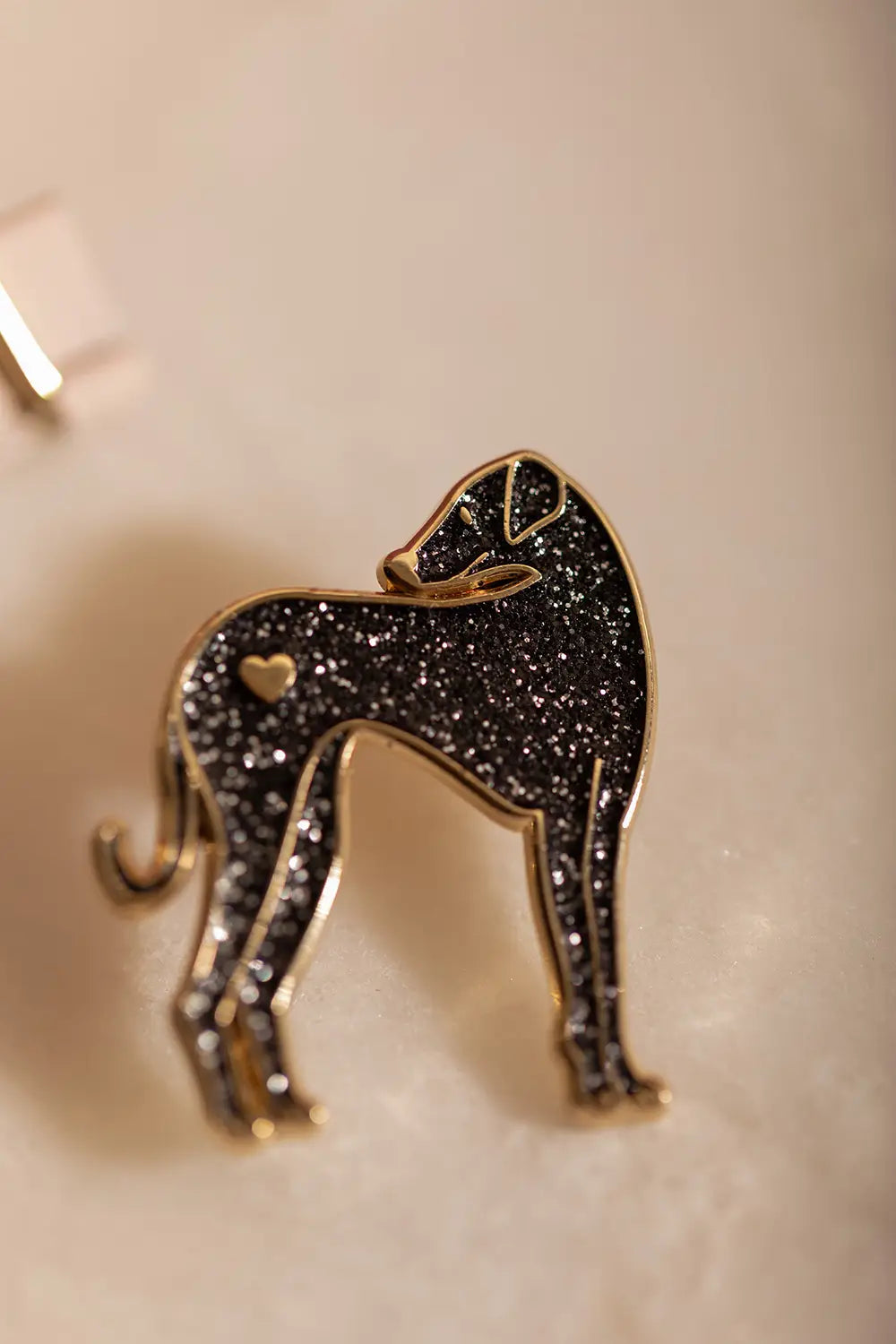 Greyhound - Pins