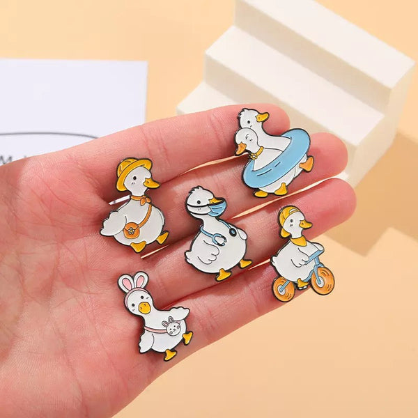 Schoolgirl White Duck Pin