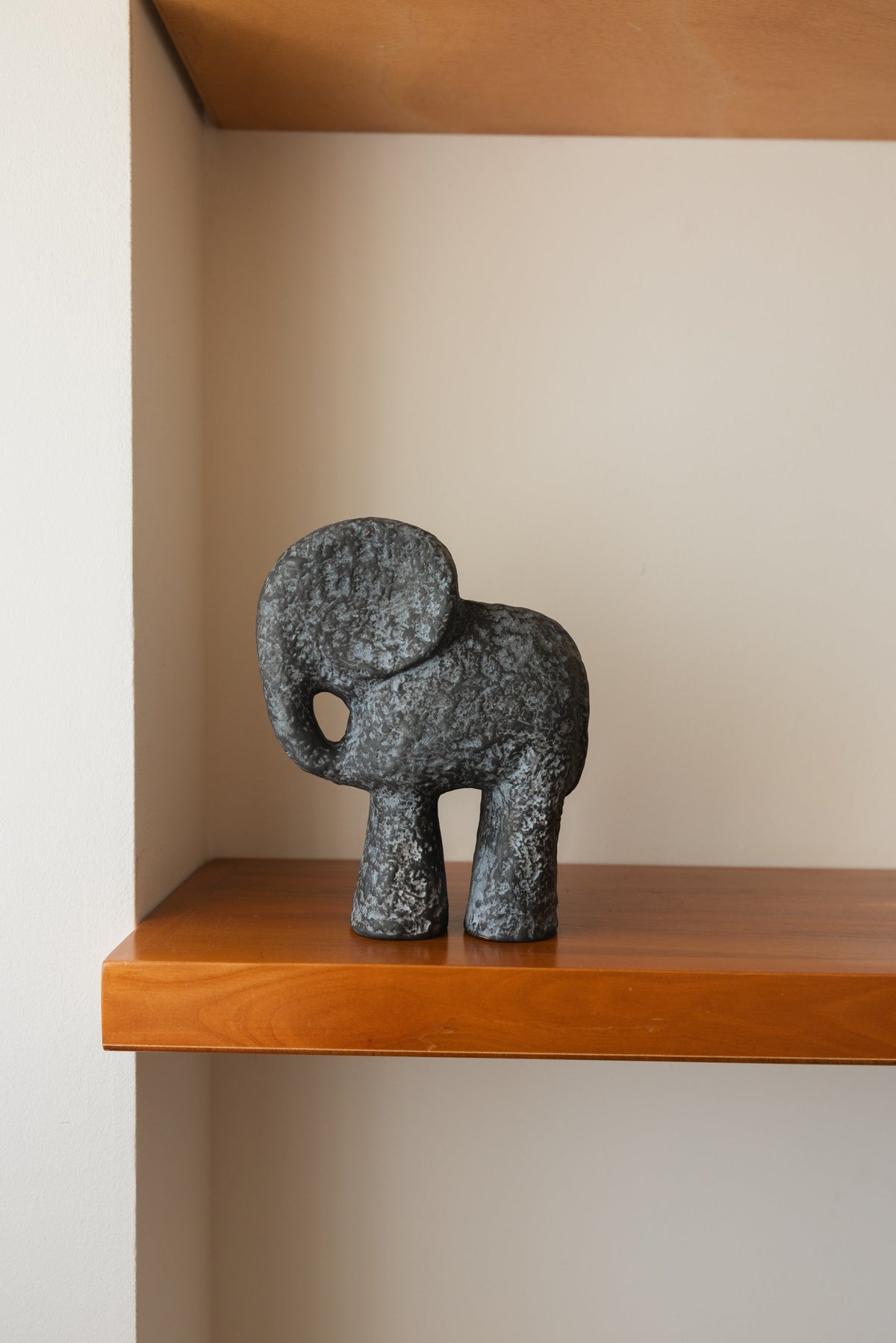 Éléphant décoratif en céramique
