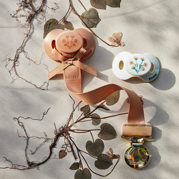 Ambert April -apricot pacifier