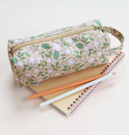 Trousse enfant - Fleurs - rose – vue 2 – A Little Lovely Company